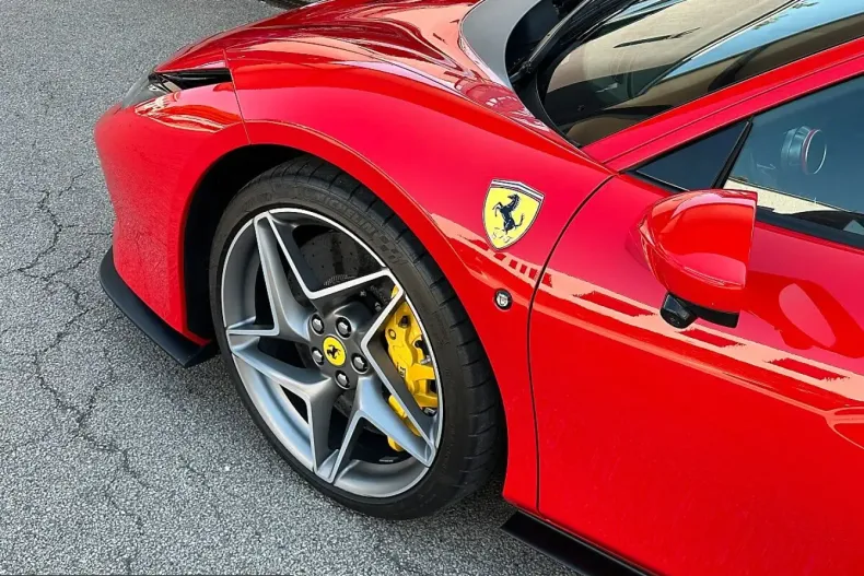 Ferrari Altele din 2022 cu 5.000 km - oferta FER251246 - foto 11
