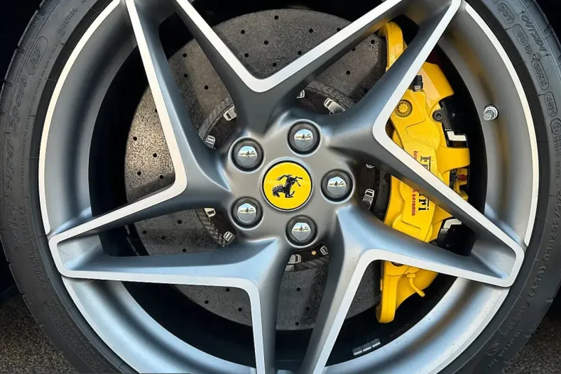 Ferrari Altele din 2022 cu 5.000 km - oferta FER251246 - foto 12