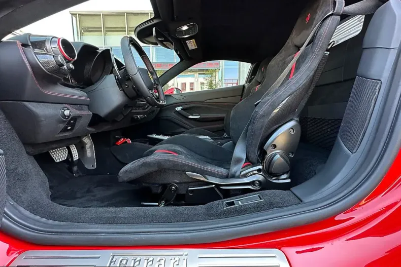 Ferrari Altele din 2022 cu 5.000 km - oferta FER251246 - foto 26