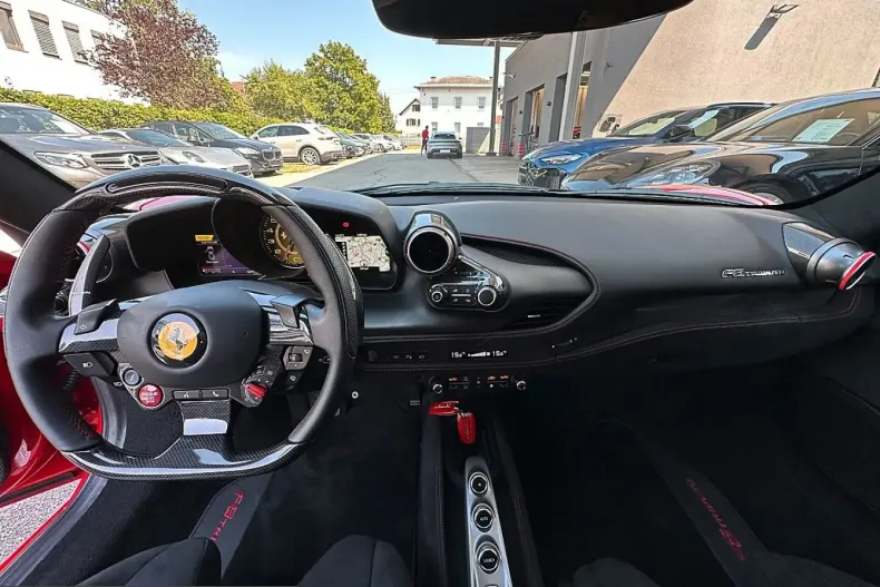 Ferrari Altele din 2022 cu 5.000 km - oferta FER251246 - foto 34