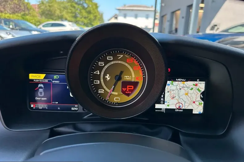 Ferrari Altele din 2022 cu 5.000 km - oferta FER251246 - foto 40