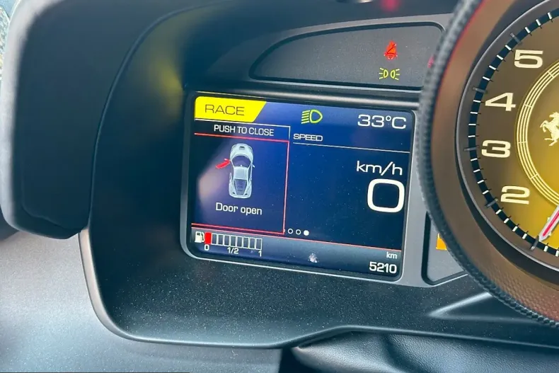 Ferrari Altele din 2022 cu 5.000 km - oferta FER251246 - foto 41