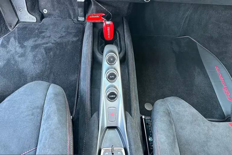 Ferrari Altele din 2022 cu 5.000 km - oferta FER251246 - foto 46