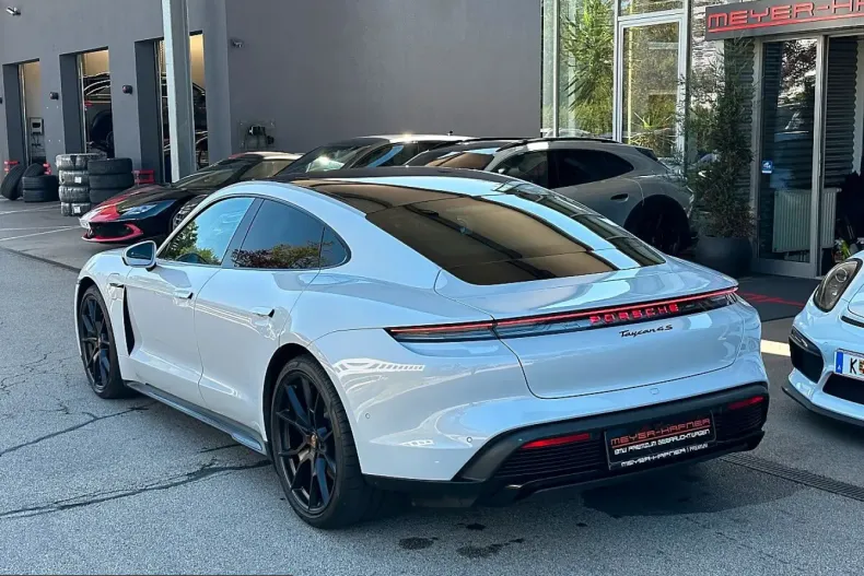 Porsche Altele din 2024 cu 27.731 km - oferta POR251248 - foto 2