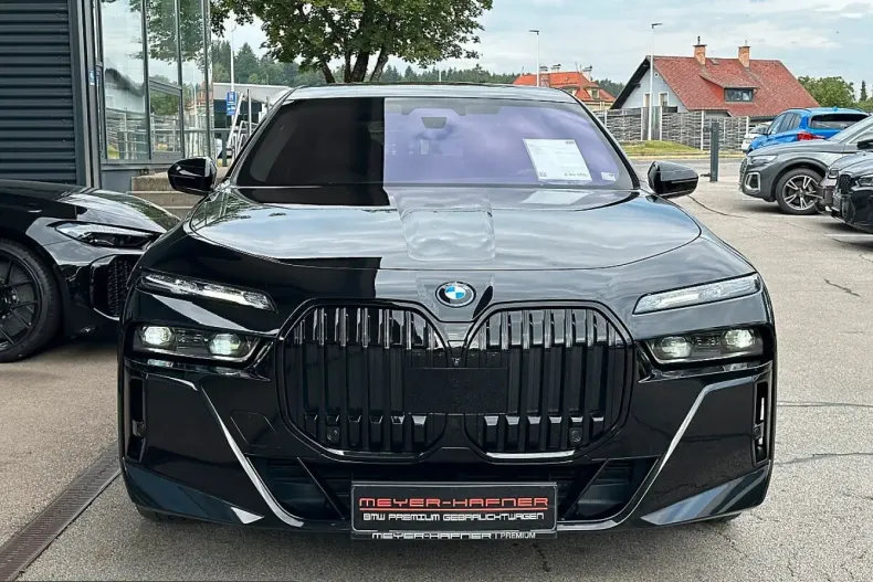 BMW i7 (Seria 7) din 2023 cu 47.391 km - oferta BMW251255 - foto 7
