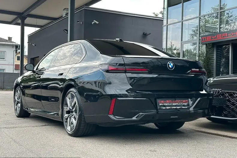 BMW i7 (Seria 7) din 2023 cu 47.391 km - oferta BMW251255 - foto 12