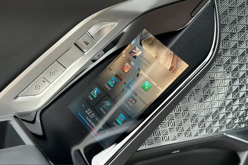 BMW i7 (Seria 7) din 2023 cu 47.391 km - oferta BMW251255 - foto 20