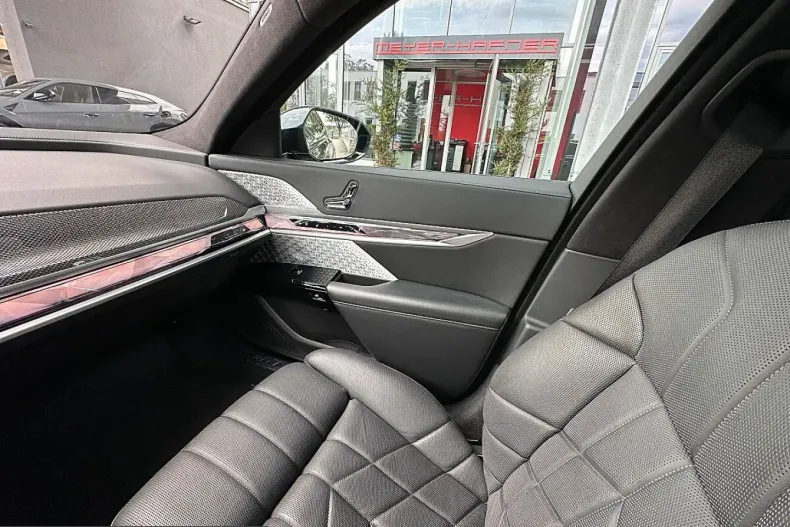 BMW i7 (Seria 7) din 2023 cu 47.391 km - oferta BMW251255 - foto 43