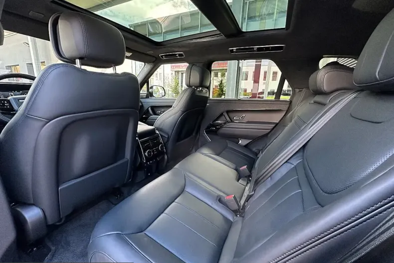 Land Rover Range Rover Sport din 2025 cu 44.800 km - oferta LAN251257 - foto 4