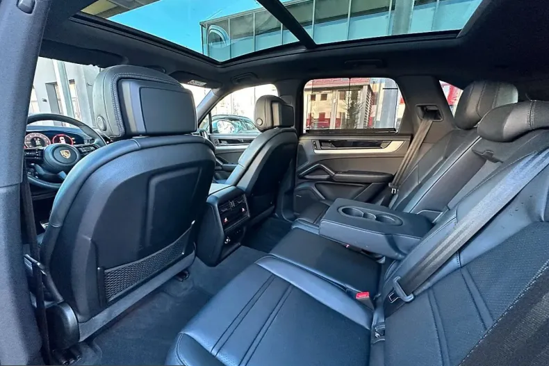 Porsche Cayenne din 2024 cu 20.870 km - oferta POR251258 - foto 6