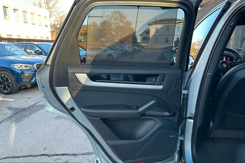 Porsche Cayenne din 2024 cu 20.870 km - oferta POR251258 - foto 16