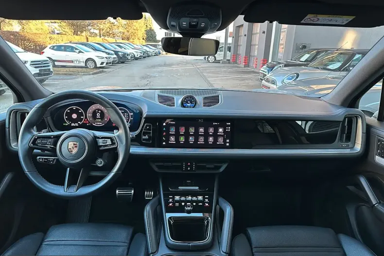 Porsche Cayenne din 2024 cu 20.870 km - oferta POR251258 - foto 19