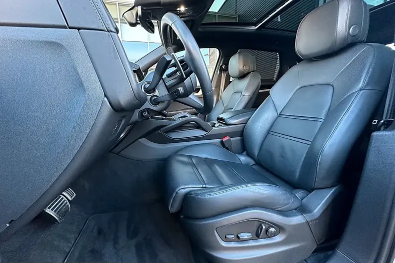 Porsche Cayenne din 2024 cu 20.870 km - oferta POR251258 - foto 34