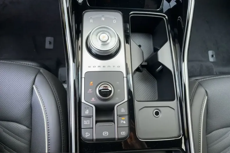 Kia Sorento din 2025 cu 12.000 km - oferta KIA251261 - foto 15