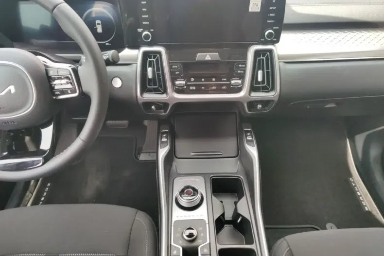 Kia Sorento din 2023 cu 10.200 km - oferta KIA251267 - foto 12