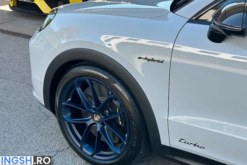 Porsche Cayenne Coupe Turbo e-Hybrid din 2026 cu 100 km - oferta POR251271 - foto 6