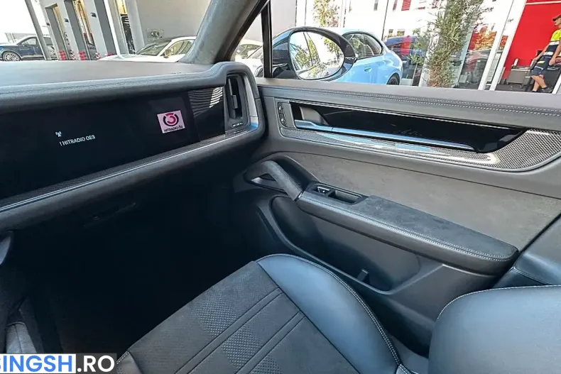 Porsche Cayenne Coupe Turbo e-Hybrid din 2026 cu 100 km - oferta POR251271 - foto 22