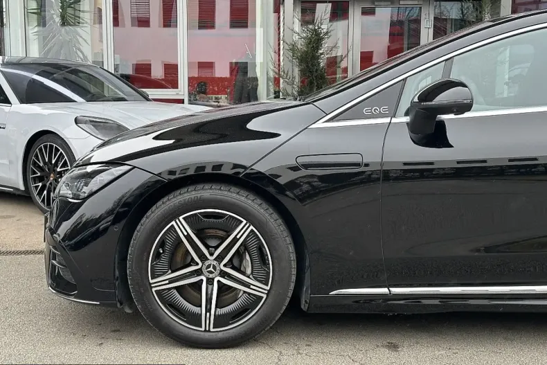 Mercedes-Benz EQE (Clasa E) din 2023 cu 32.766 km - oferta MER251281 - foto 9