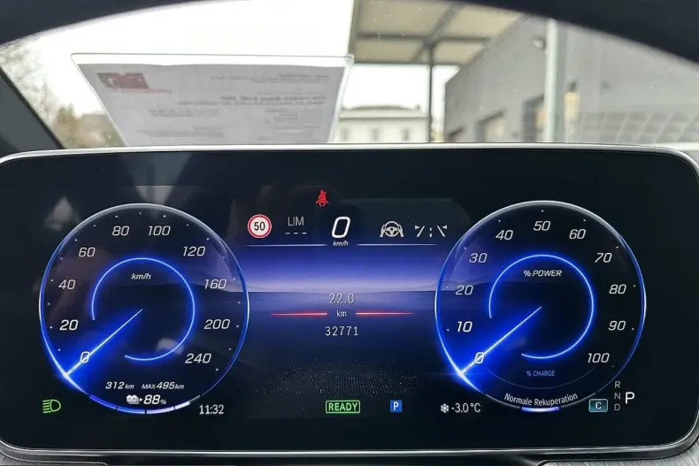 Mercedes-Benz EQE (Clasa E) din 2023 cu 32.766 km - oferta MER251281 - foto 40