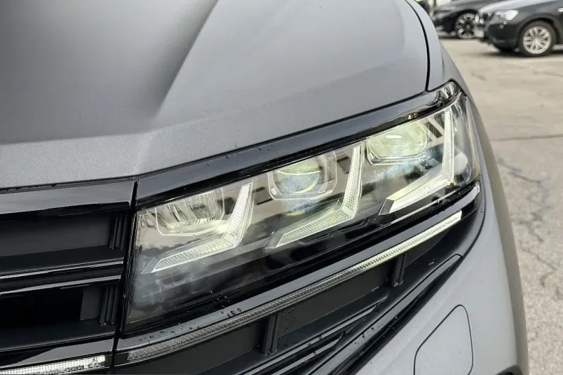 Volkswagen Touareg din 2025 cu 8.175 km - oferta VOL251284 - foto 7