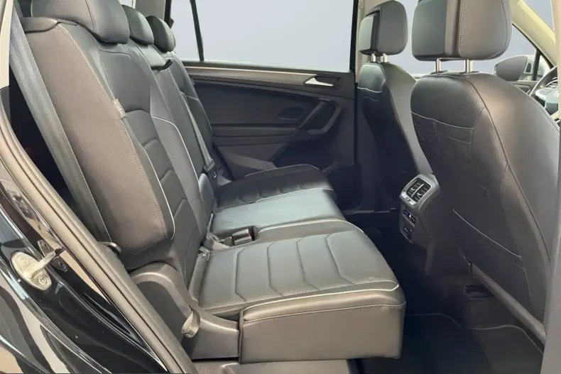 Volkswagen Tiguan Allspace din 2023 cu 35.505 km - oferta VOL251290 - foto 10