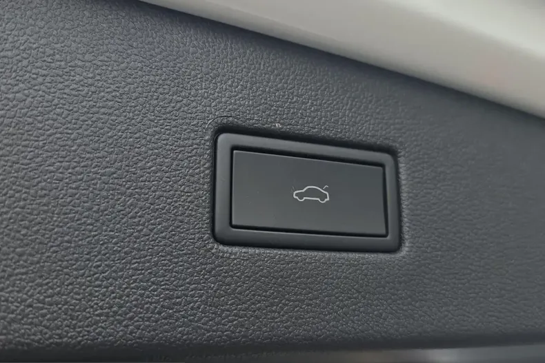 Volkswagen Tiguan Allspace din 2024 cu 17.000 km - oferta VOL251291 - foto 7