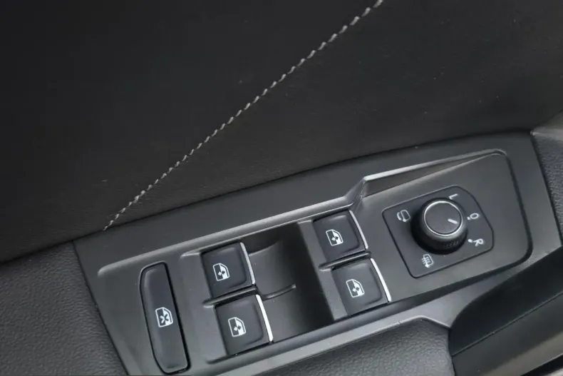 Volkswagen Tiguan Allspace din 2024 cu 17.000 km - oferta VOL251291 - foto 10