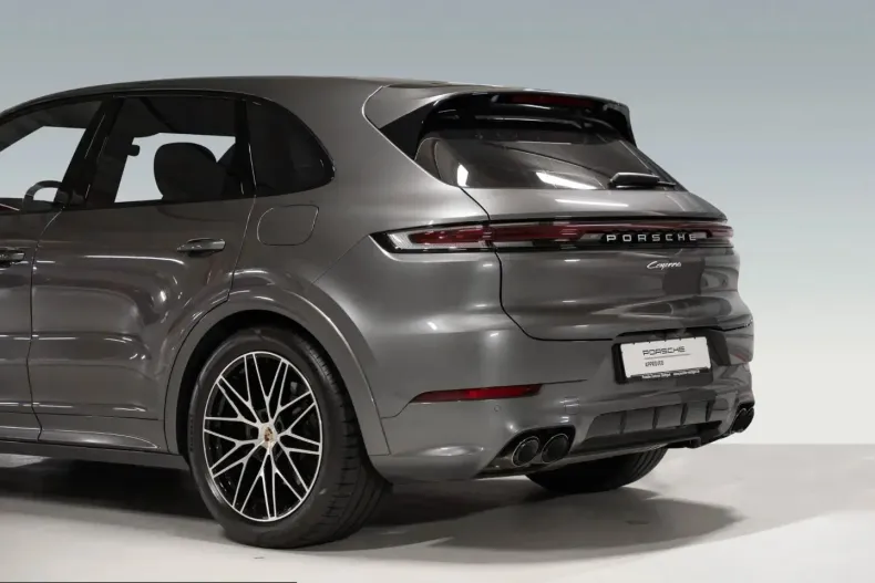 Porsche Cayenne din 2024 cu 21.800 km - oferta POR251296 - foto 13