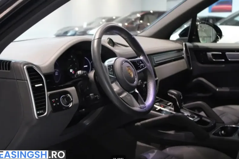 Porsche Cayenne din 2023 cu 44.500 km - oferta POR251299 - foto 3