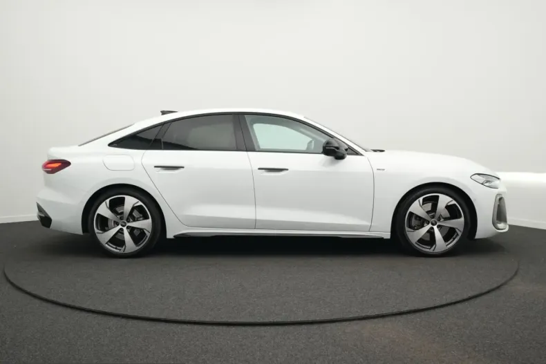 Audi A5 din 2025 cu 6.700 km - oferta AUD251312 - foto 2