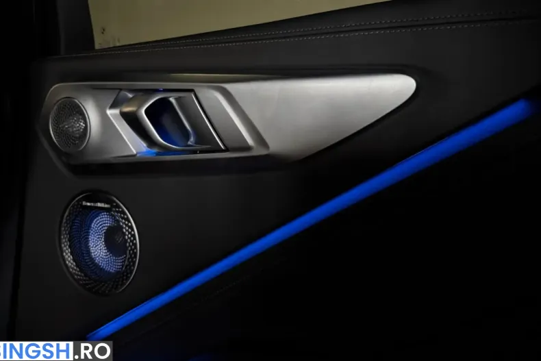 BMW XM 50e din 2026 cu 9.900 km - oferta BMW251321 - foto 32