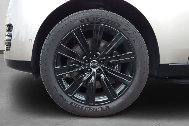Land Rover Range Rover din 2025 cu 7.823 km - oferta LAN251325 - foto 6