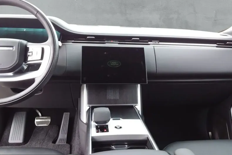 Land Rover Range Rover din 2025 cu 7.823 km - oferta LAN251325 - foto 9