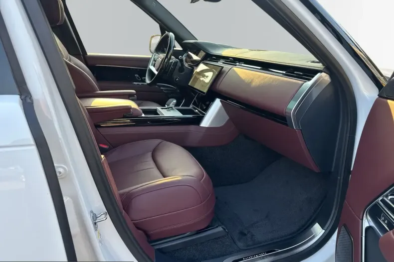 Land Rover Range Rover din 2025 cu 26.500 km - oferta LAN251326 - foto 9