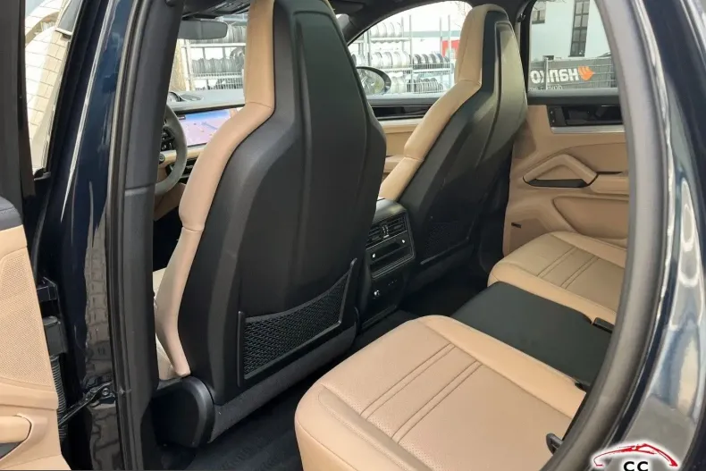 Porsche Cayenne din 2023 cu 30.000 km - oferta POR251333 - foto 26