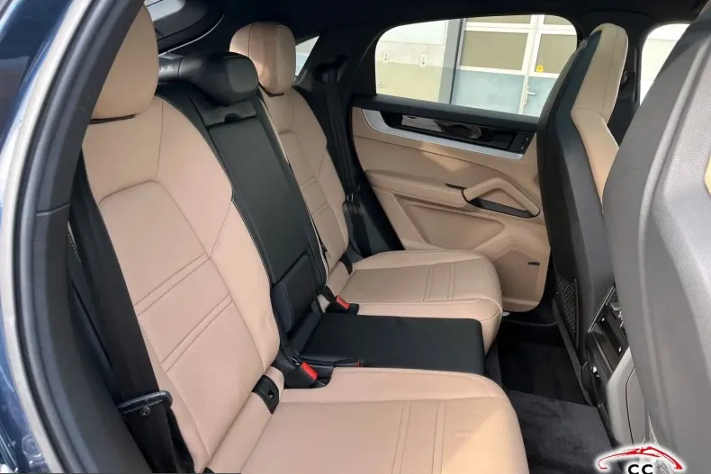 Porsche Cayenne din 2023 cu 30.000 km - oferta POR251333 - foto 33