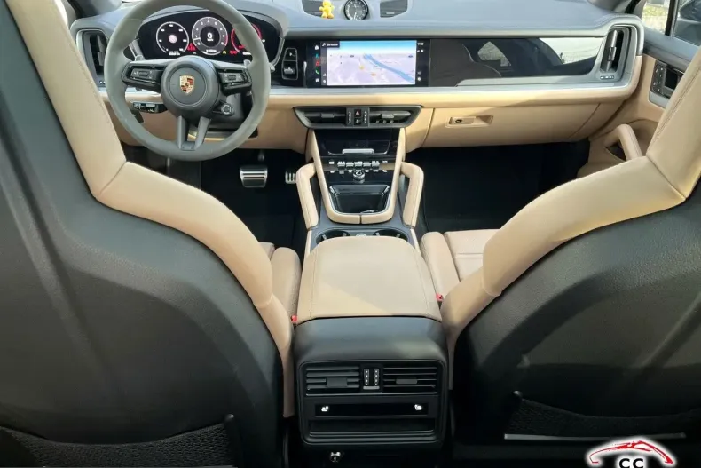 Porsche Cayenne din 2023 cu 30.000 km - oferta POR251333 - foto 36