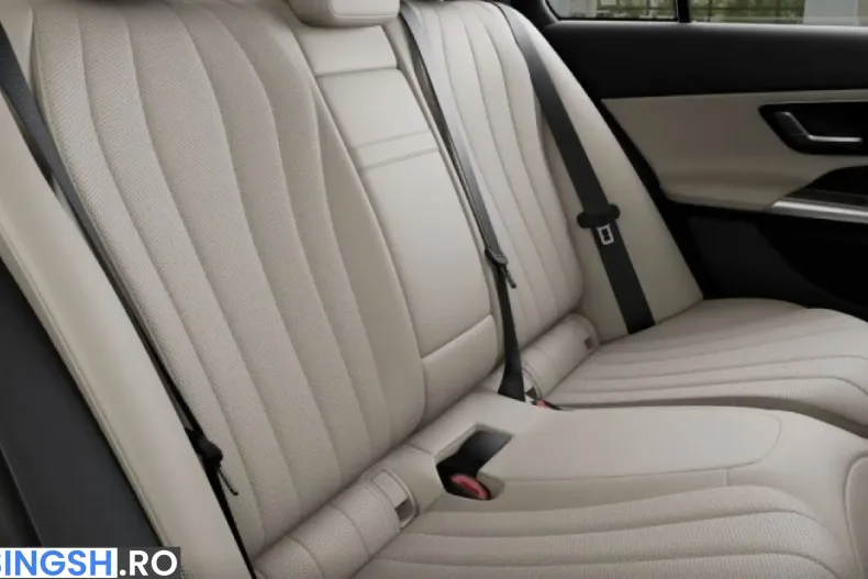 Mercedes-Benz E 300 AMG din 2026 cu 9.900 km - oferta MER251334 - foto 3