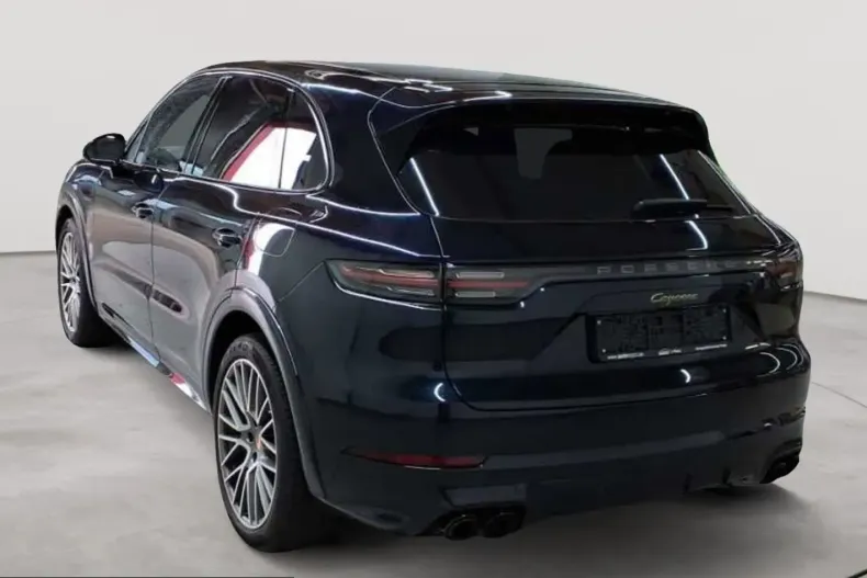 Porsche Cayenne din 2023 cu 41.053 km - oferta POR251335 - foto 5