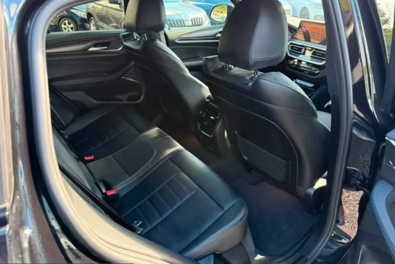 BMW X4 (Seria X) din 2024 cu 23.400 km - oferta BMW251343 - foto 13