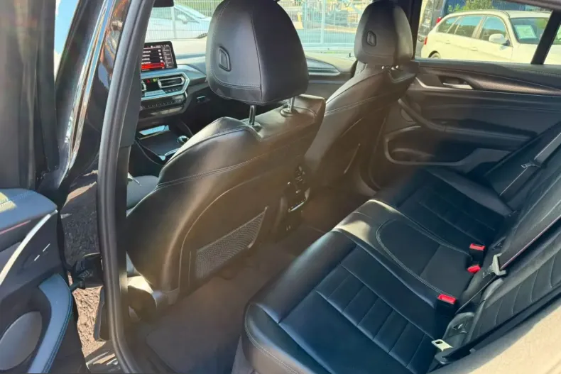 BMW X4 (Seria X) din 2024 cu 23.400 km - oferta BMW251343 - foto 15