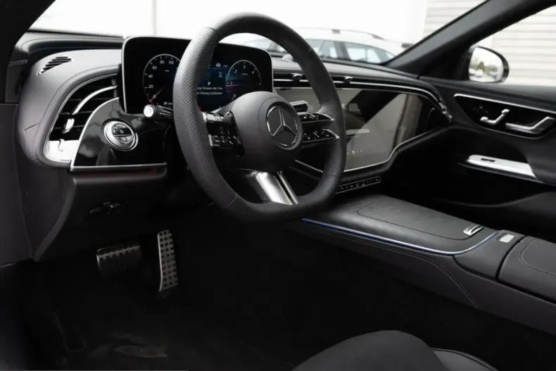 Mercedes-Benz E 220 (Clasa E) din 2025 cu 5.286 km - oferta MER251348 - foto 19