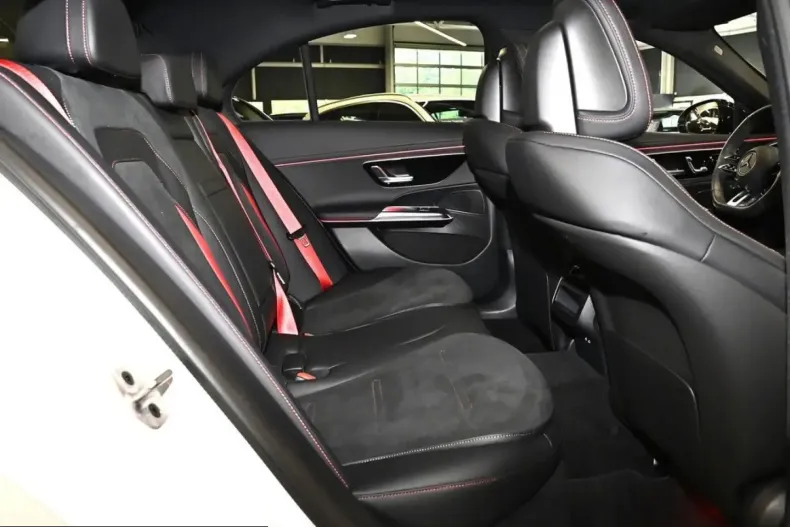 Mercedes-Benz E 53 AMG (Clasa E) din 2025 cu 22.148 km - oferta MER251349 - foto 4