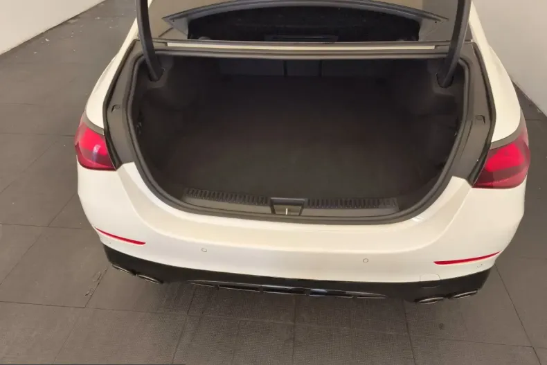 Mercedes-Benz E 53 AMG (Clasa E) din 2025 cu 28.033 km - oferta MER251352 - foto 19