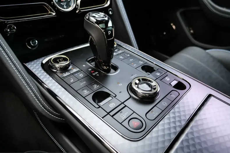 Bentley Flying Spur din 2025 cu 5.700 km - oferta BEN251355 - foto 29