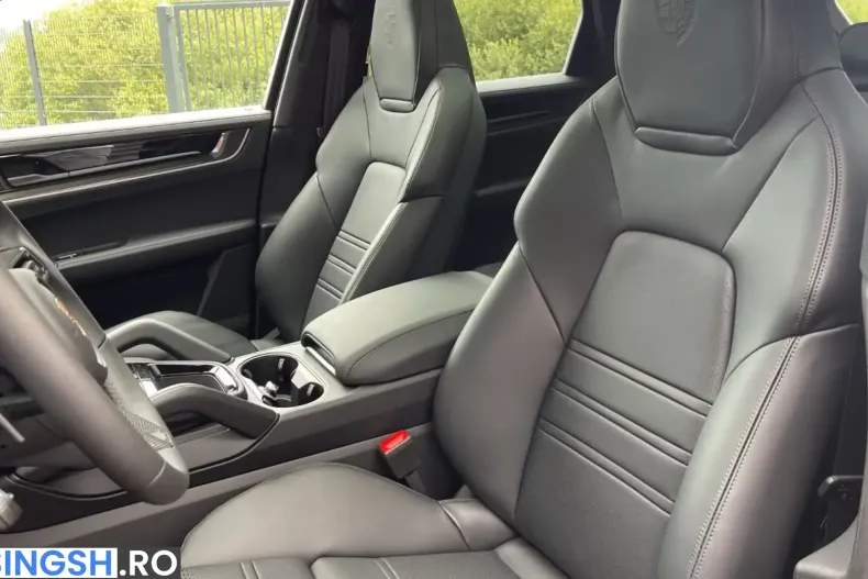 Porsche Cayenne din 2025 cu 19.990 km - oferta POR251358 - foto 13