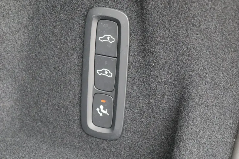 Volvo XC60 din 2025 cu 20.500 km - oferta VOL251360 - foto 15