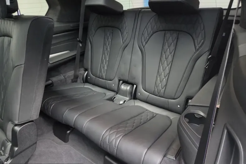 BMW X7 (Seria X) din 2025 cu 10.900 km - oferta BMW251362 - foto 21