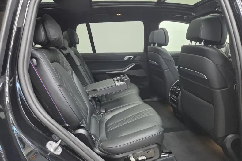 BMW X7 (Seria X) din 2025 cu 10.900 km - oferta BMW251362 - foto 28