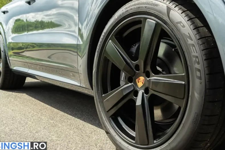 Porsche Cayenne din 2026 cu 5.950 km - oferta POR251365 - foto 9